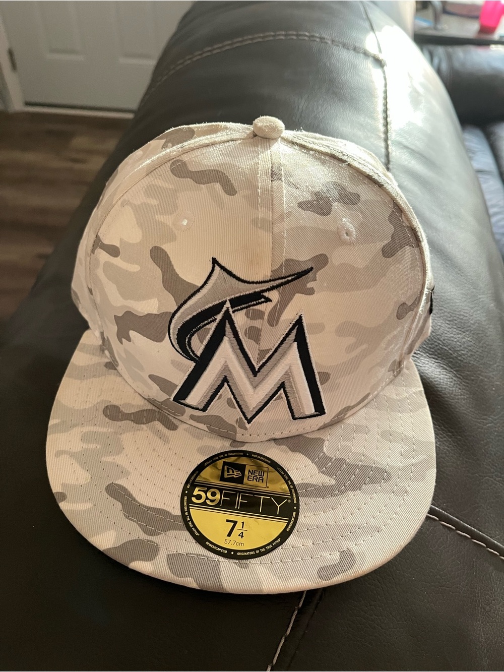 New Era Miami Marlins Camo 59FIFTY Fitted Hat 7 1/4